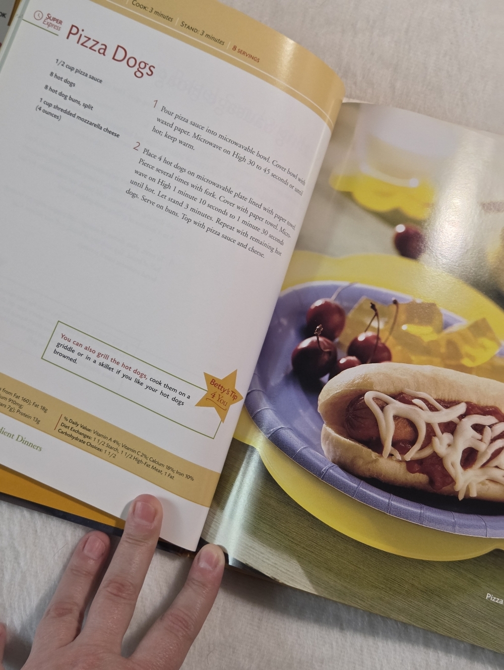 Betty Crocker 4-Ingredient Dinners: Prep in Minutes, Make It Delicious, Easy - Picture 4 of 5